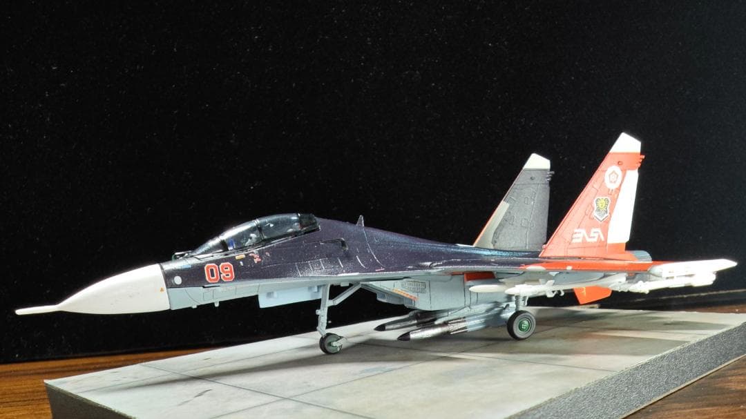 1/144 エースコンバット Su-30 ミハイ仕様 r77 kh31付き 電飾 模型