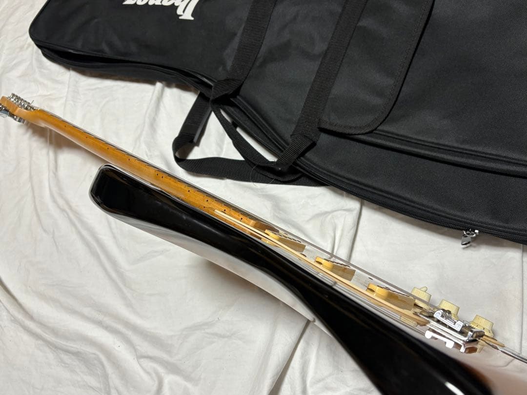 Squier by Fender エレキギター　ソフトケース付1916-01-3