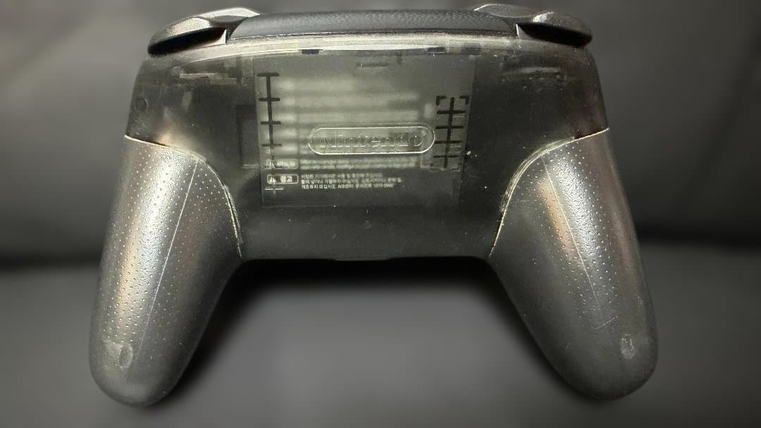 ニンテンドースイッチ1本体　スマブラ、プロコン付