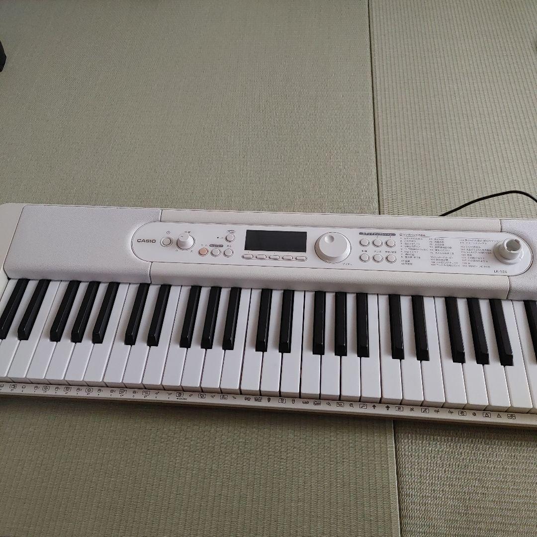 CASIO 61鍵電子キーボード ホワイト LK-526 22年製 - メルカリ