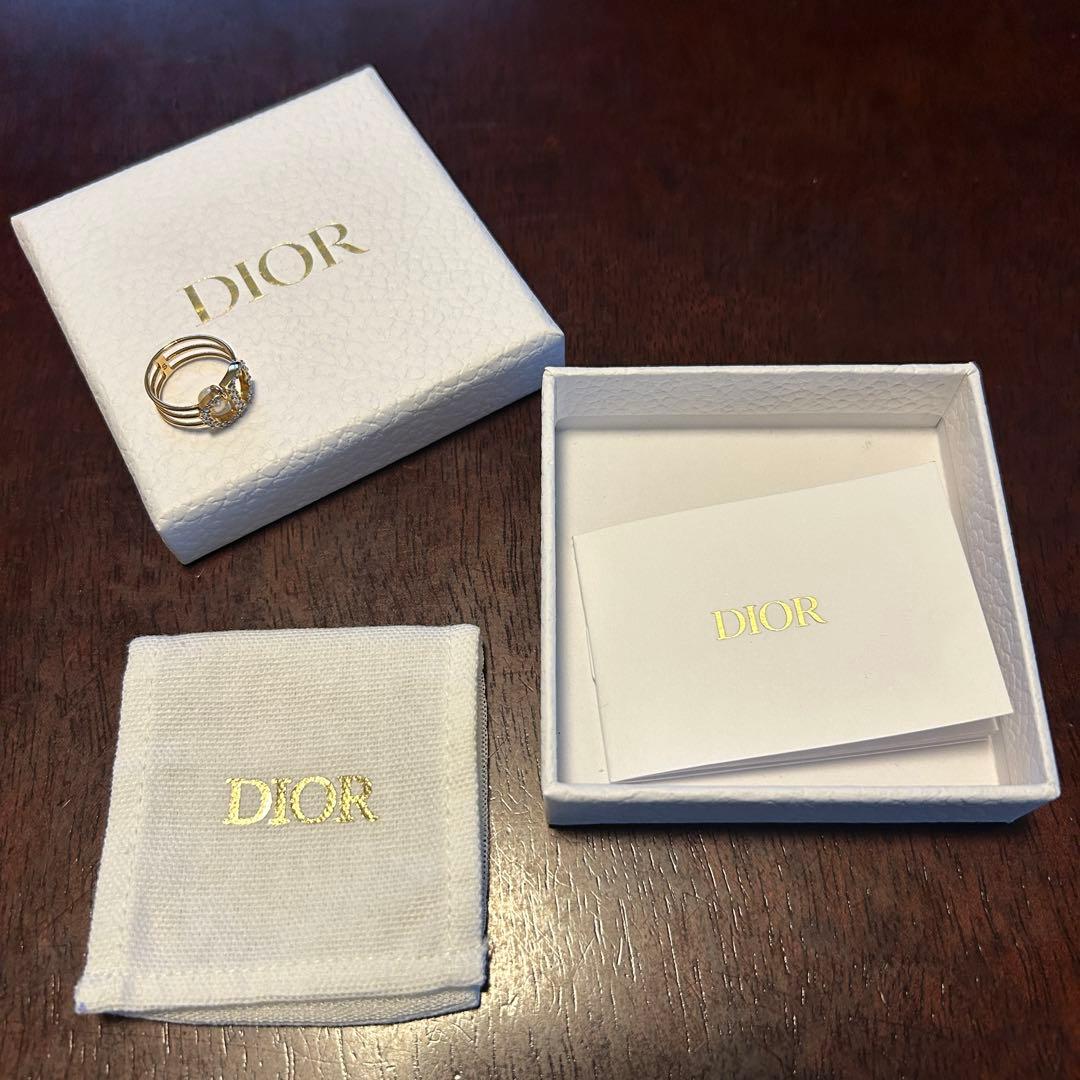 Dior（ディオール）ゴールドパール付きリング
