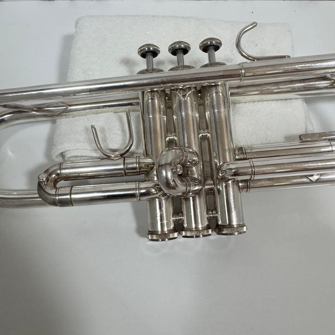 Bach バック　トランペット　TR-300 マウスピースミュート付き　管内洗浄
