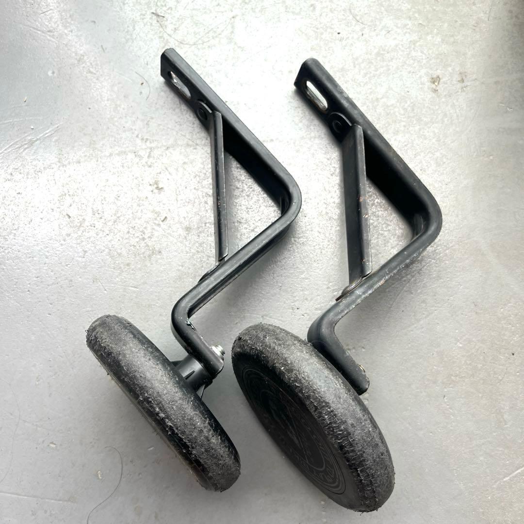 【引取り限定】子供用自転車 BMXスタイル 18インチ 補助輪・ヘルメット付き