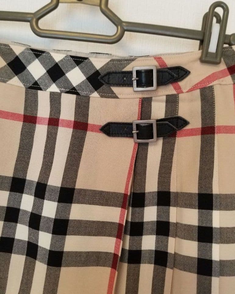 バーバリーキッズスカート 未使用近 美品 ベージュ ノバチェック160