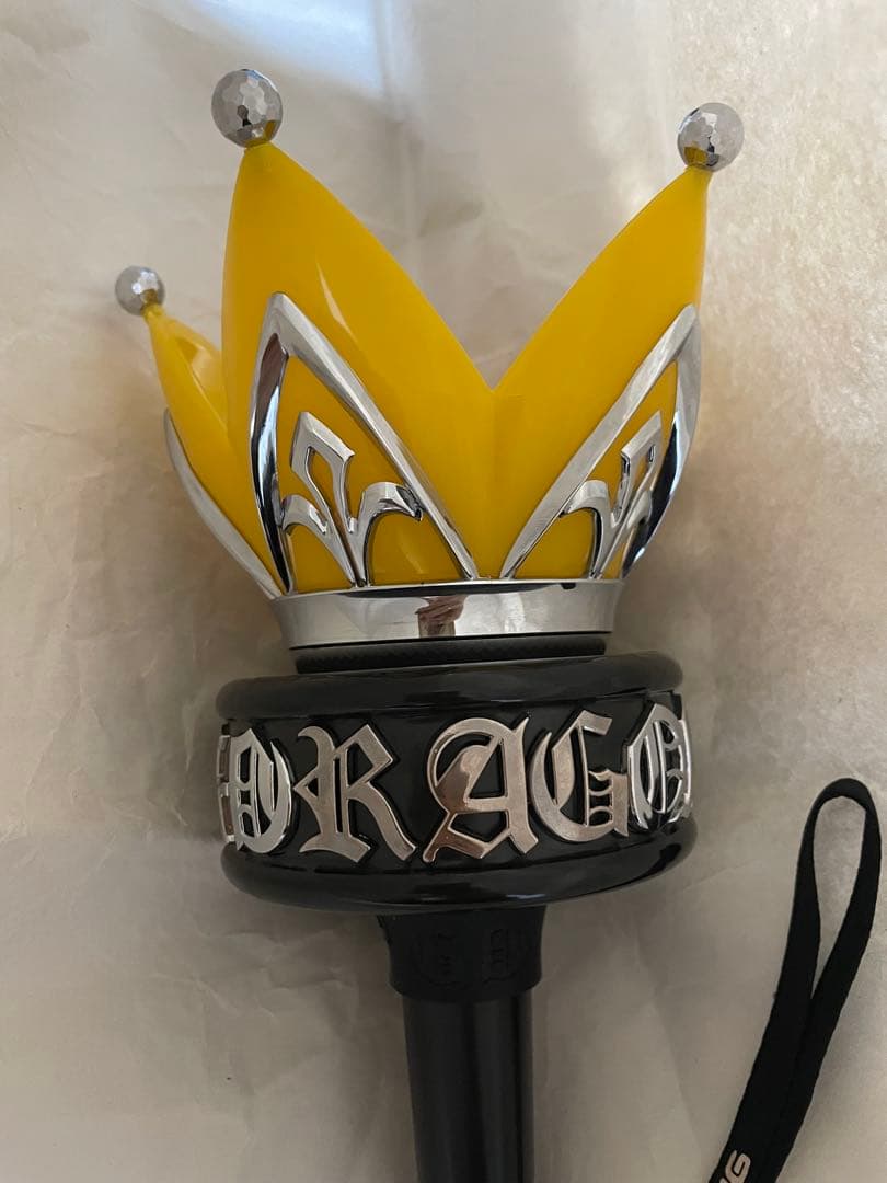 G-DRAGONライトリング.ペンライトver4.10th.金テープ+おまけ - メルカリ