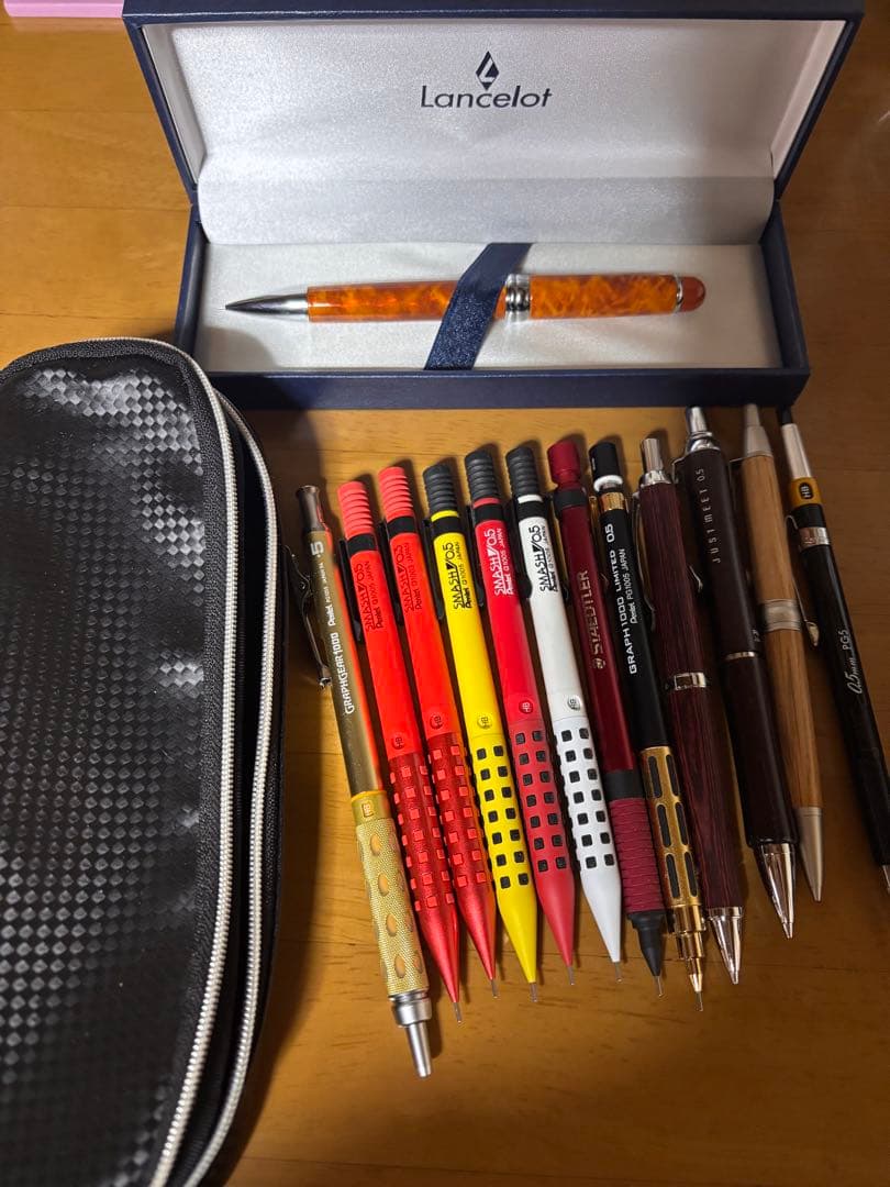 筆箱、シャーペンまとめ売り - メルカリ