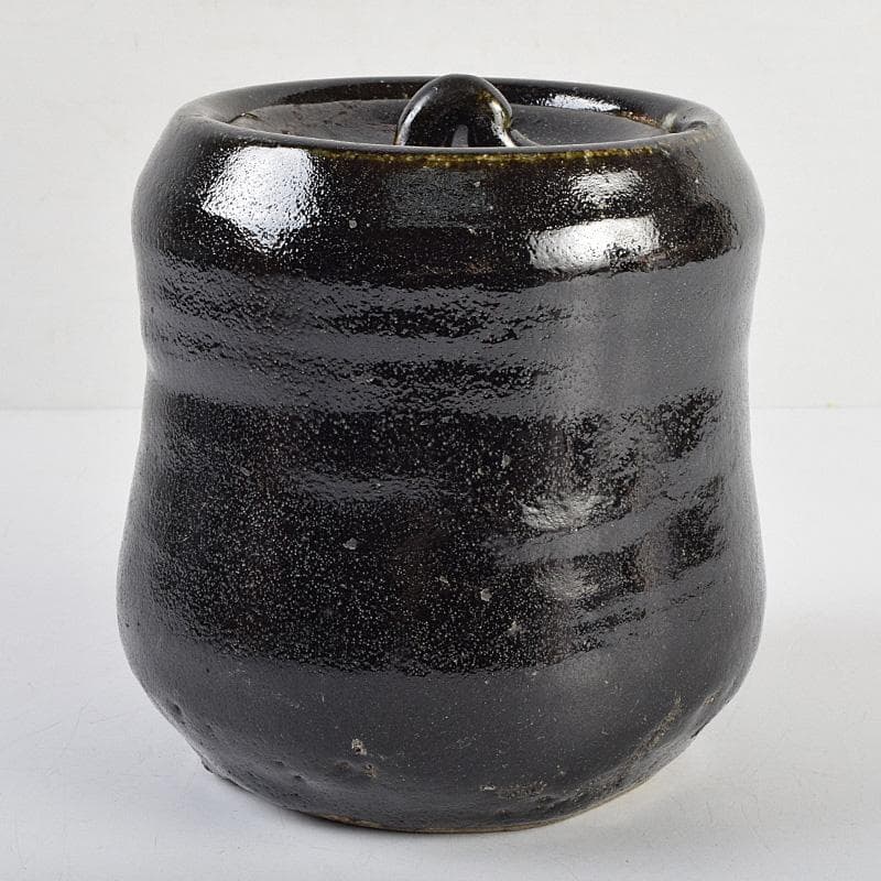 茶道具　芳幽軒　加藤石春作　黒楽水指　時代箱付　V　R9345