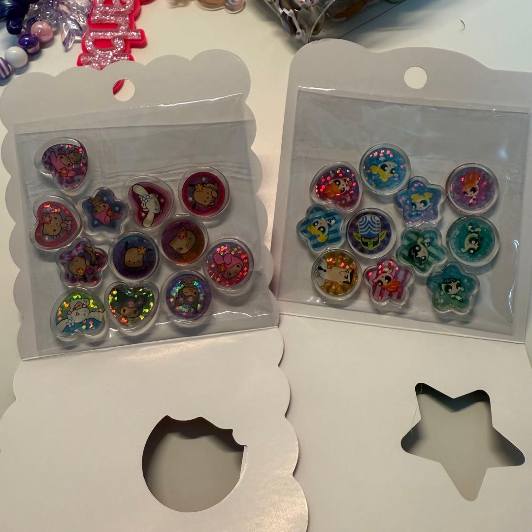 シール帳完成品　キーホルダー付　ボンボンドロップシール　おはじきシールサンリオ