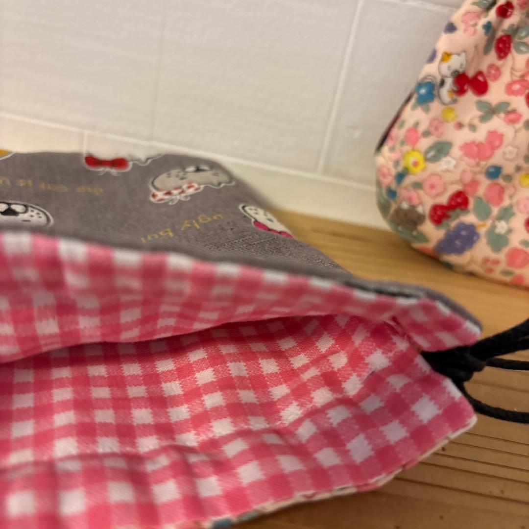 感謝価格　SALE 猫柄　16cmファスナーポーチ　人気　ハンドメイド　新柄