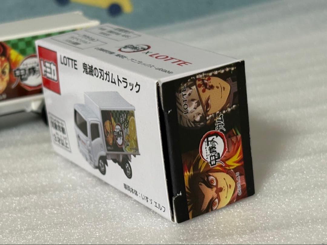 【激レア】トミカ　ロッテ 鬼滅の刃 ガム トラック　ISUZU エルフ