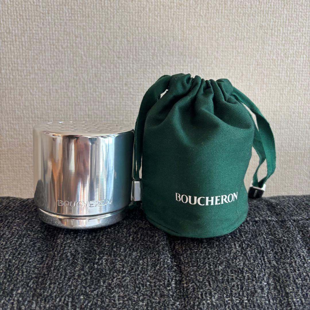 ブシュロン 空箱 ピアスケース、巾着（チャーム付き） - メルカリ