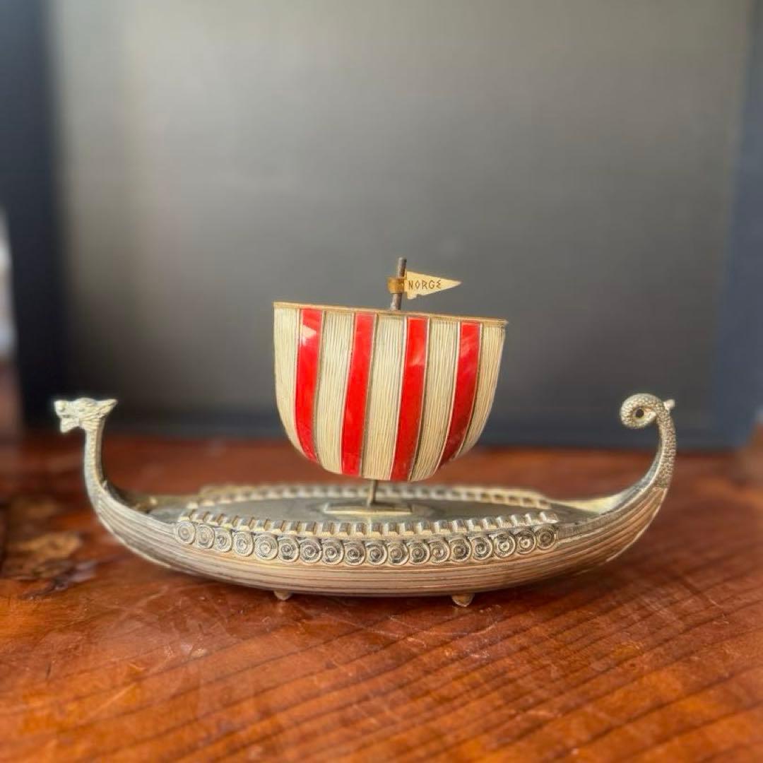 アンティーク】ノルウェー・バイキング船 金属製の小物入れ