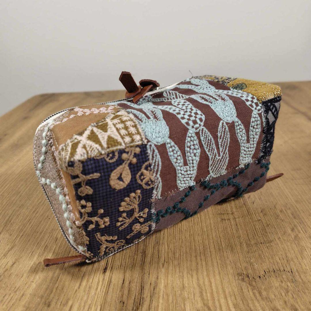 【専用】/カケラパッチポンピア　トレイ型化粧ポーチ/ペンケースメガネ