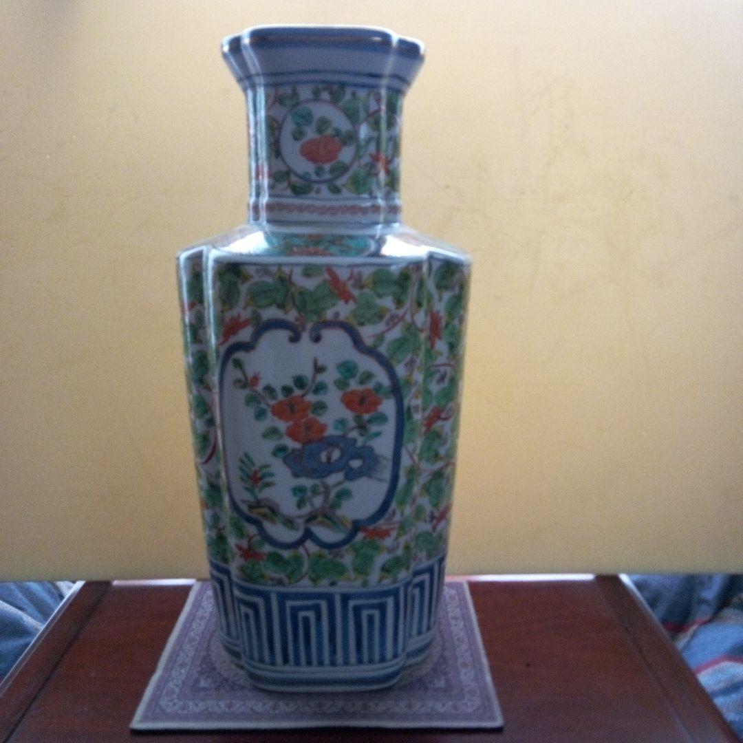 中国美術　粉彩花弁紋　花瓶