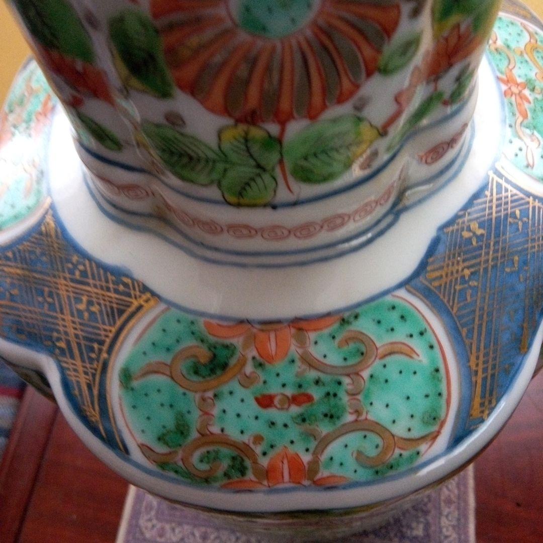 中国美術　粉彩花弁紋　花瓶