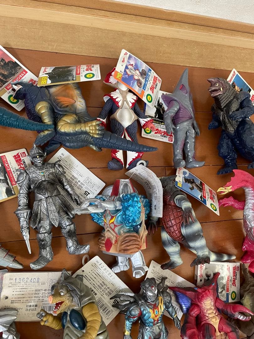 輝*様 タグ付き ウルトラマンティガ ダイナ ガイア 怪獣シリーズ