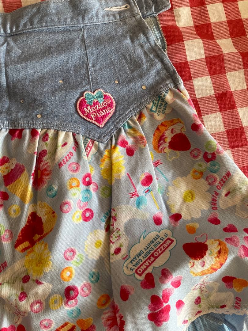 メゾピアノ❗️160㎝スカート❗️スイーツ柄❗️