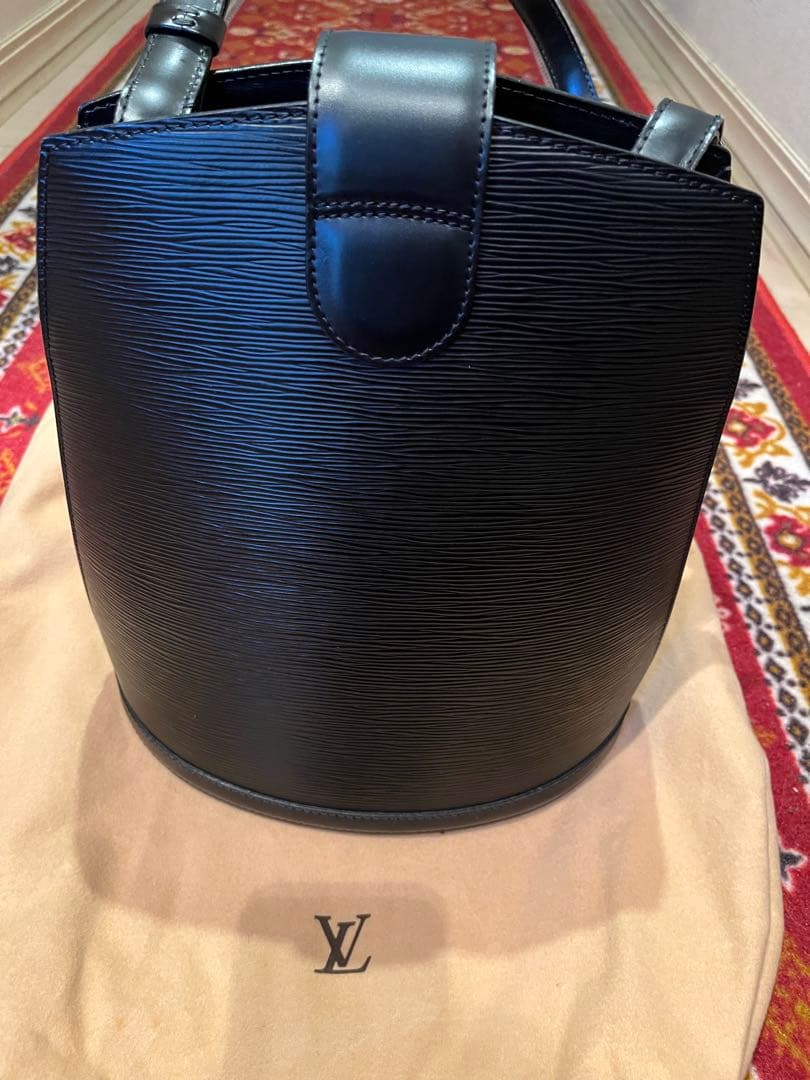 じーじ【極美品】ルイヴィトン　エピ　ショルダーバッグ