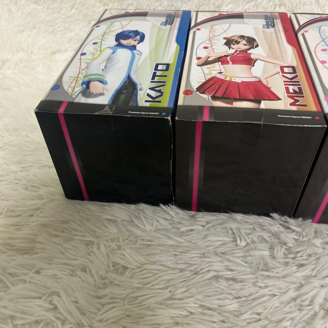 【4体セット】プレミアムフィギュア　鏡音リン　巡音ルカ　MEIKO KAITO