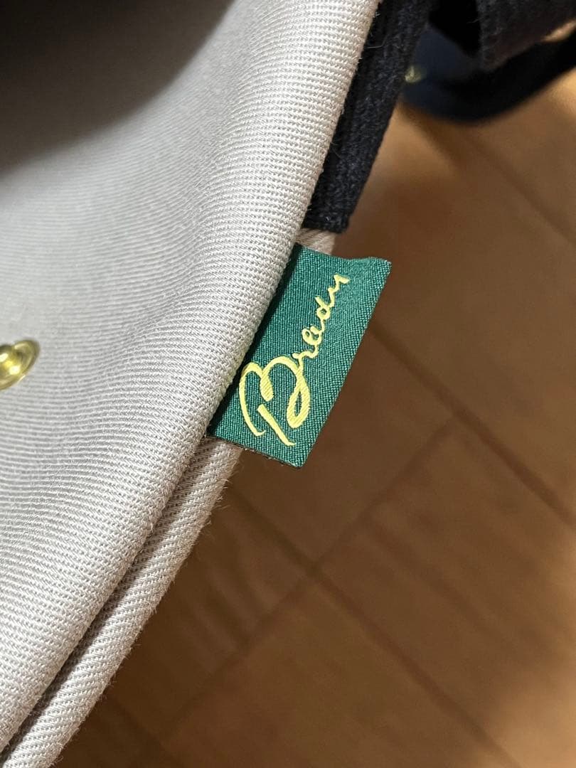 専用 Brady ブレディ AVON エイボン ショルダーバッグ　グレイッシ
