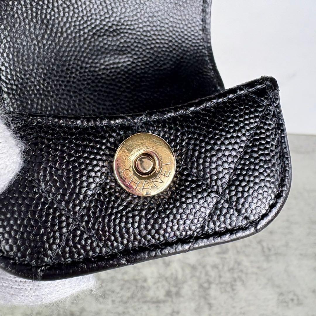 CHANEL マトラッセ　キャビアスキン　AirPods イヤホンケース