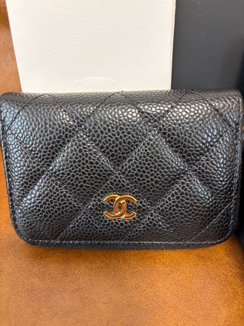 CHANEL ブラックレザー パース ゴールド