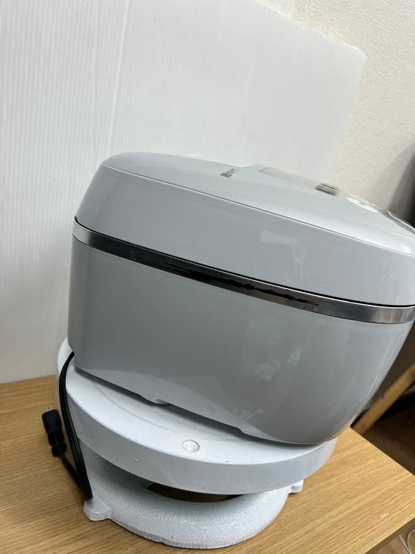 TIGER 炊飯器 型番：JPC-A100（1.0L / 5.5合）2017年製