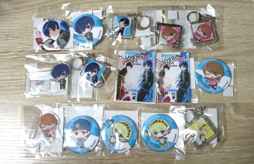 【未開封15点セットおまけ付き】ペルソナ　ライブ　ガチャ 未開封15点セットおまけ付き】ペルソナ ライブ ガチャ 未開封15点
