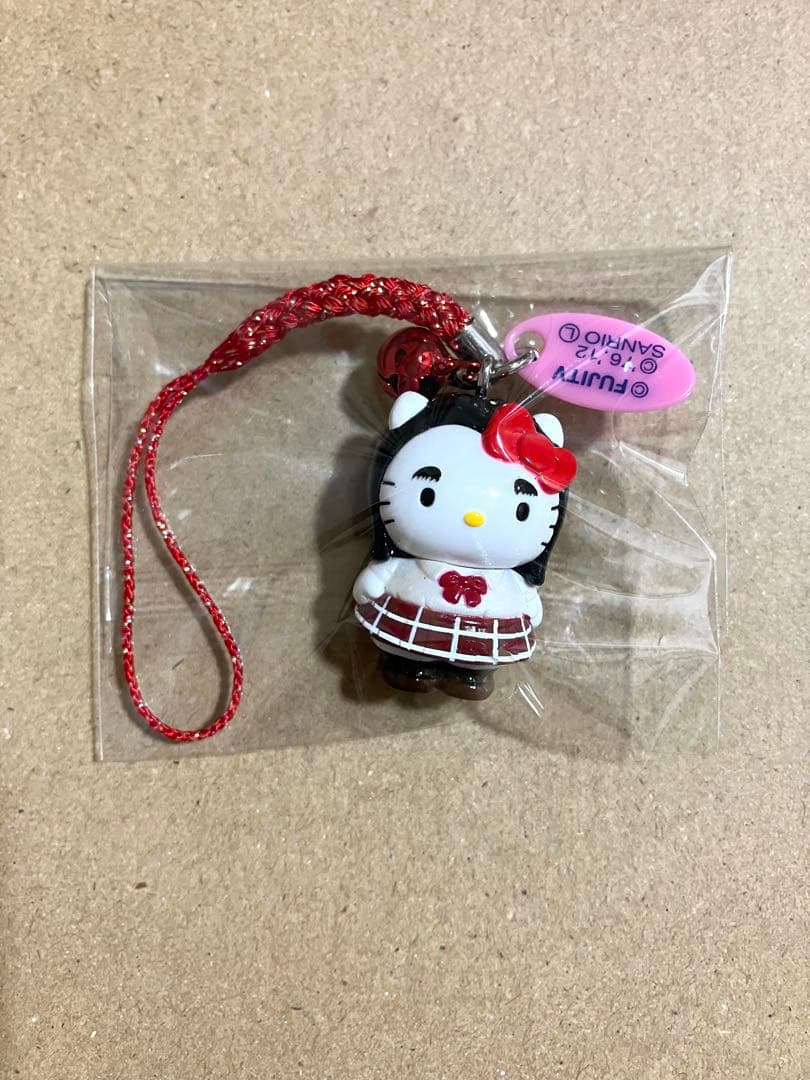 ハローキティ 白鳥美麗 根付