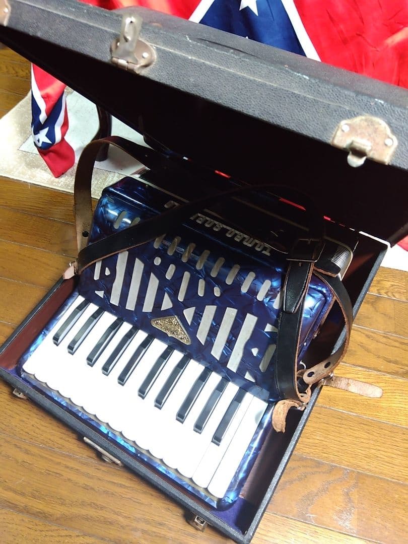 美品即演奏可）TAMBO SOPRANO アコーディオン 青【信頼の日本製】