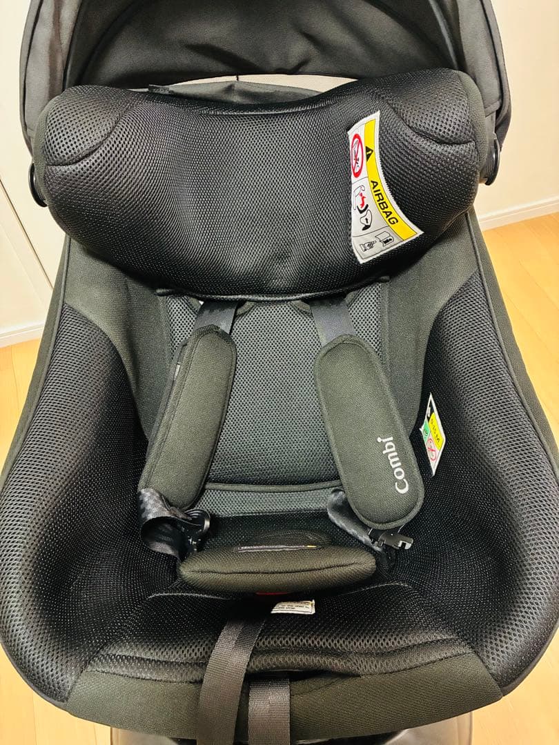 【極美品】クルムーヴコンパクトR129 JS isofix ブラック　現行モデル