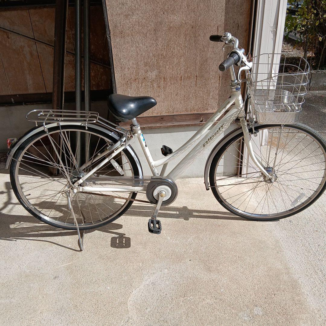 ブリジストン　アルベルト　シャンパンホワイト27インチ　引き取り限定です！ アルベルト27インチ、人気のホワイトです。