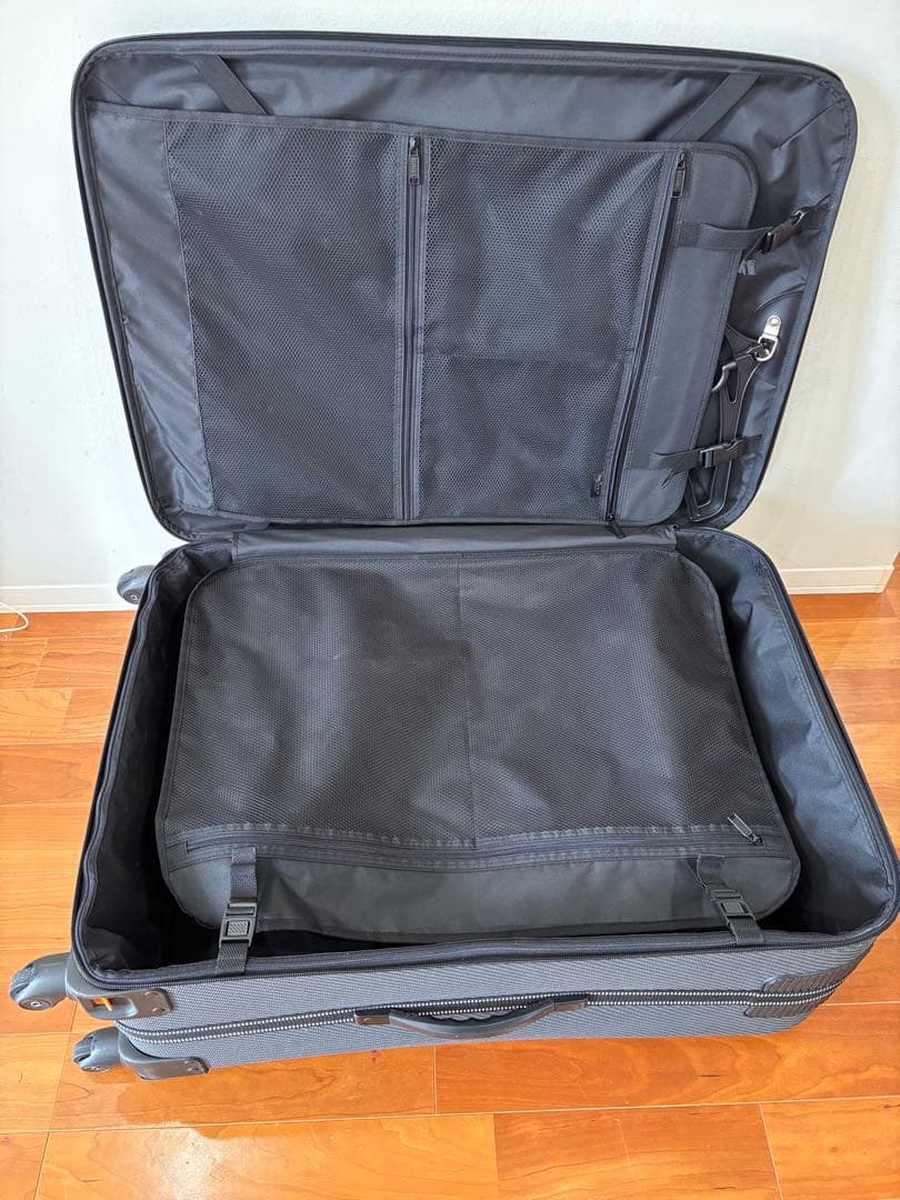 大幅値引】シフレ escape大容量 138キャリーケース TSAロック付き