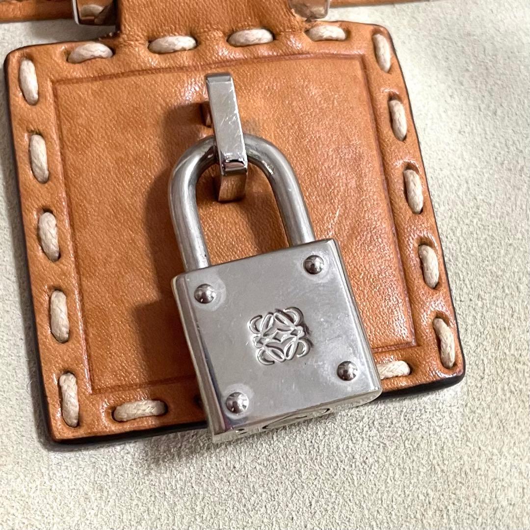 超希少/ロエベ　ハンドバッグ　アマソナ36 アナグラム　2007年限定　ベージュ