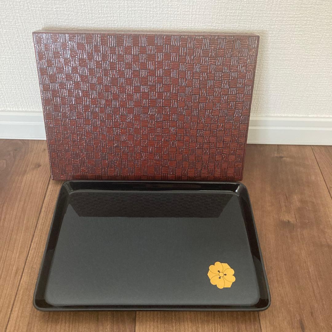 漆器　うるし　天然木　本金紋付　【新品】