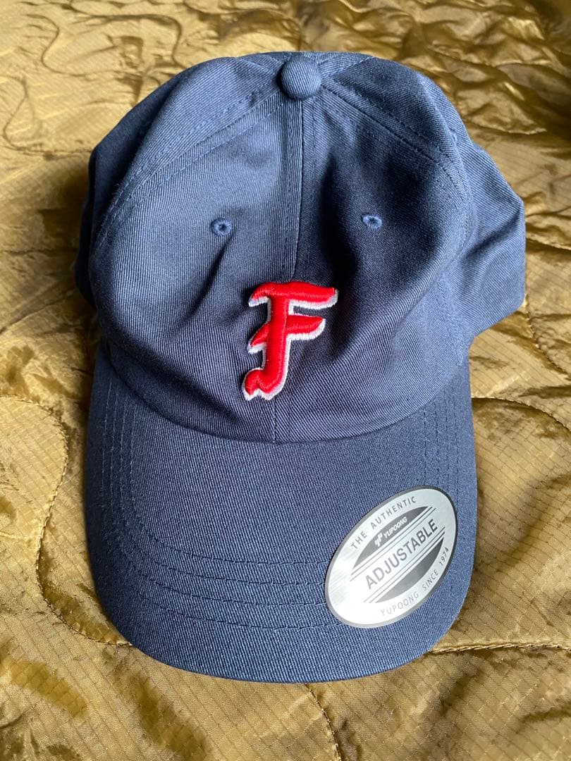 Forward Observations Group キャップ（ネイビー） Forward