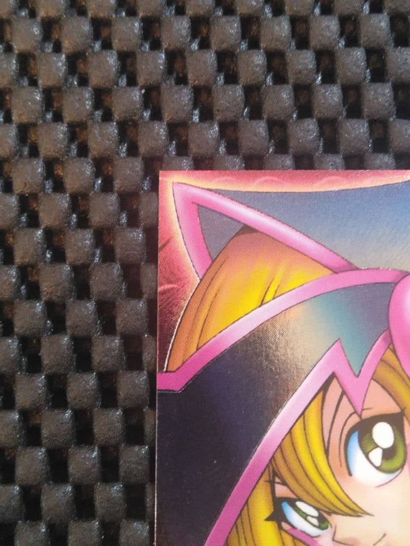 タ*き様 遊戯王　DDM特典　ブラック・マジシャン・ガール　レリーフ　ピンク　文