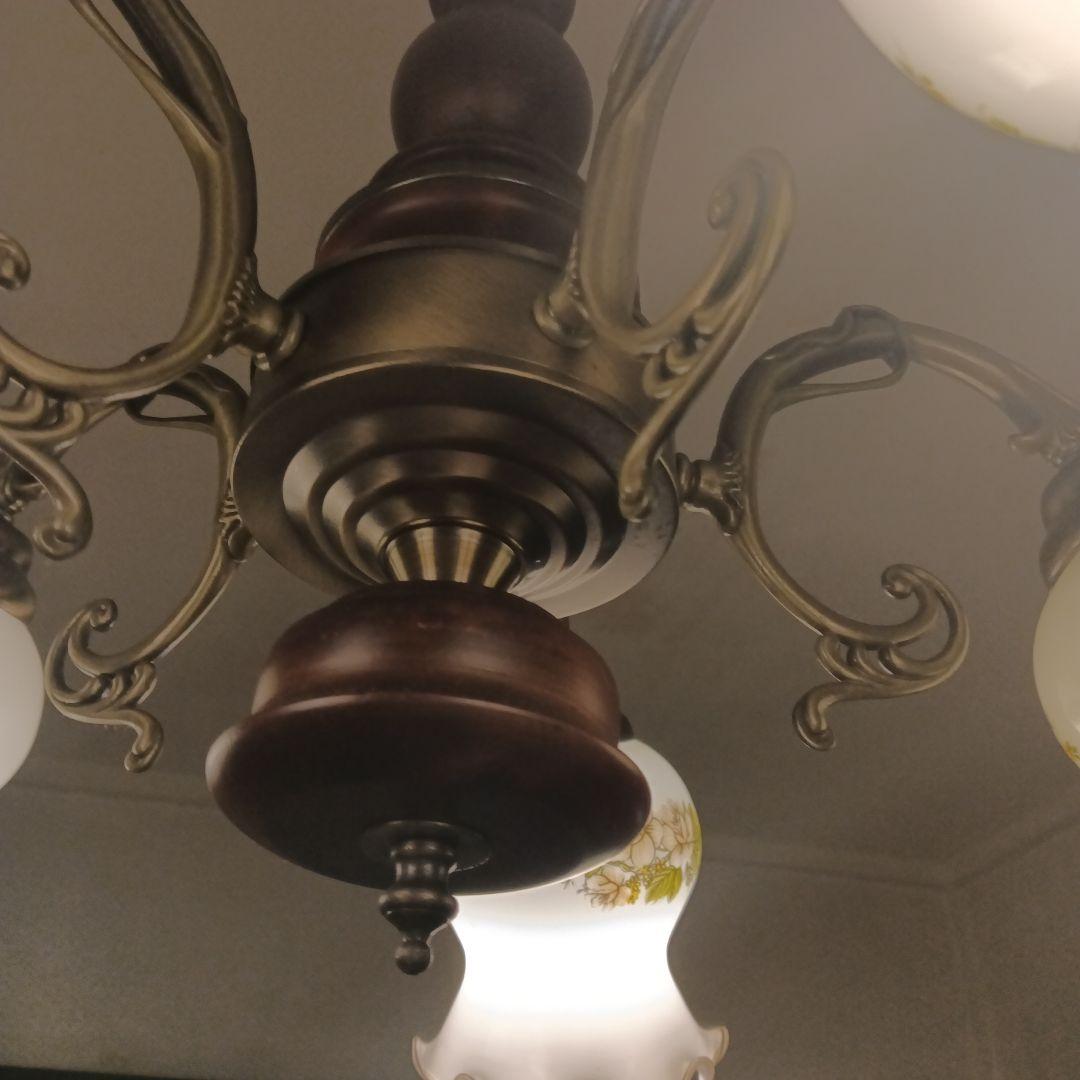 シャンデリア フラワー柄 ガラス製 シャンデリア フラワー柄 ガラス製