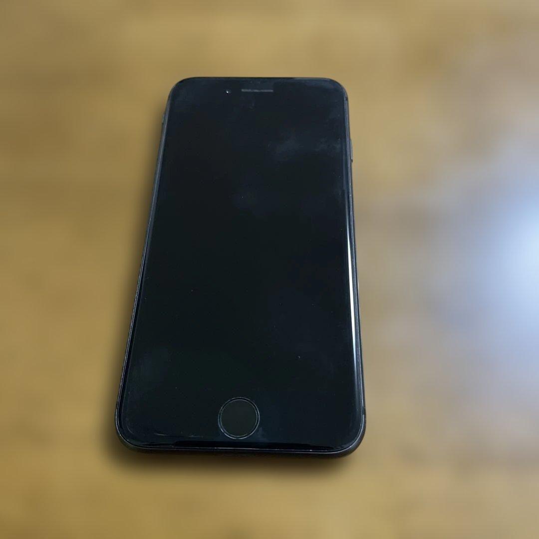 Apple iPhone 8 ブラック 本体 - メルカリ