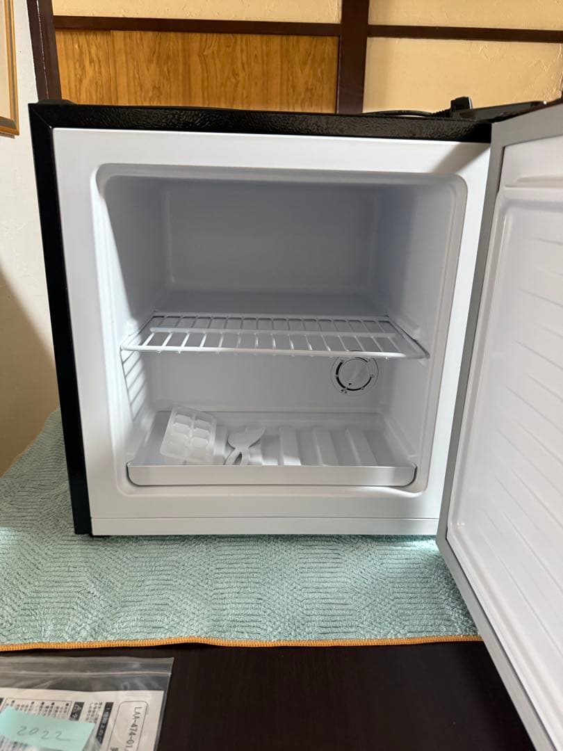 アイリスオーヤマ　1ドア冷凍庫　PF-A31FD-M　31Ｌ　ウッド調