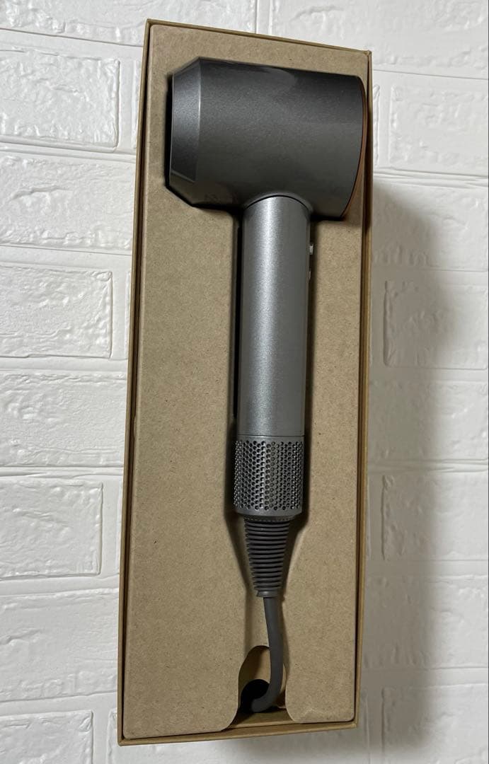 ダイソン HD08 ヘアドライヤー 【未使用に近い】