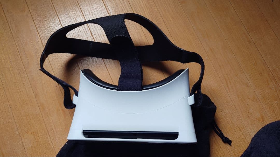 SONY　Xperia View XQZ-VG01A VRゴーグルヘッドセット