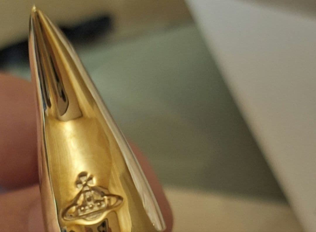 ホーンティアラ ゴールド 限定品 vivian westwood/