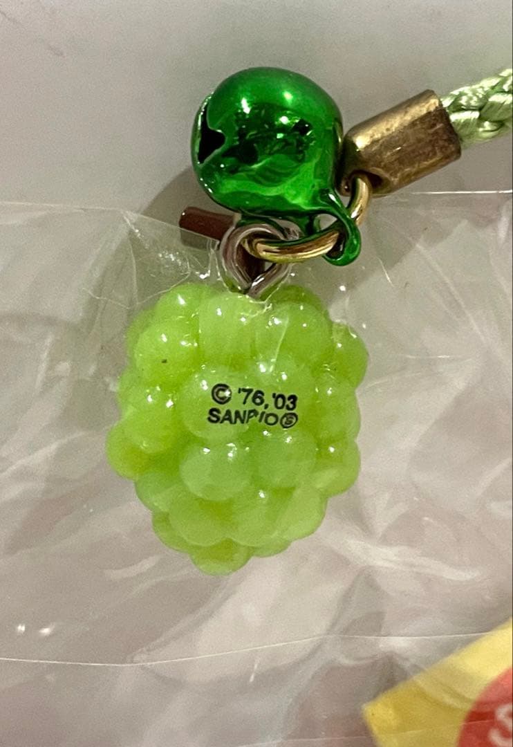 ハローキティ 根付 ストラップ　ぶどうシリーズ 4種