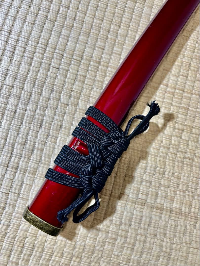 模造刀 太刀　※赤い鞘で刀身に樋のある刀！
