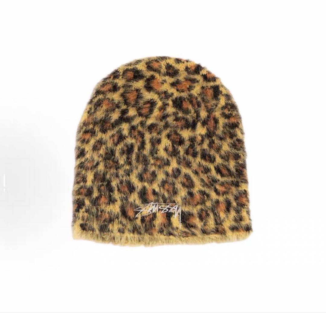 STUSSY ヒョウ柄 ニット帽 - メルカリ