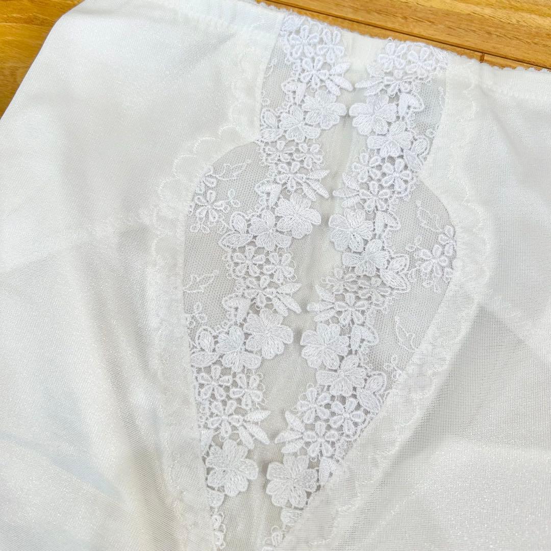 Wacoal ワコール　ブライダルインナー【ブラE65/ニッパー・ガードル64】