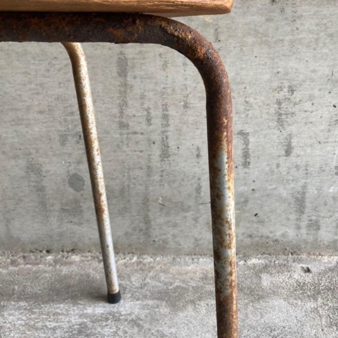 古いスツール チェア 椅子 サイドテーブル 置物台 木製 鉄製 アイアン レトロ