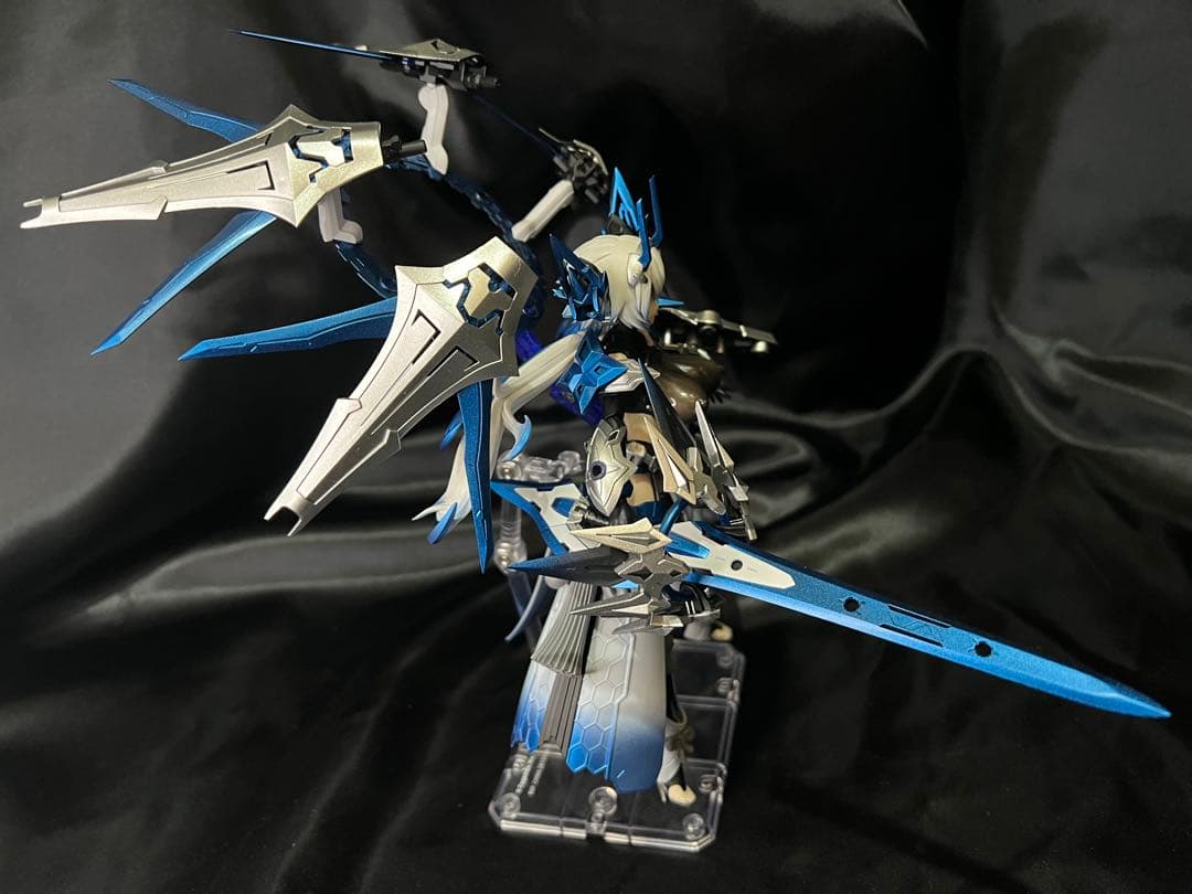 メガミデバイス 【皇巫 スサノヲ レガリア】 美プラ 完成品 塗装品