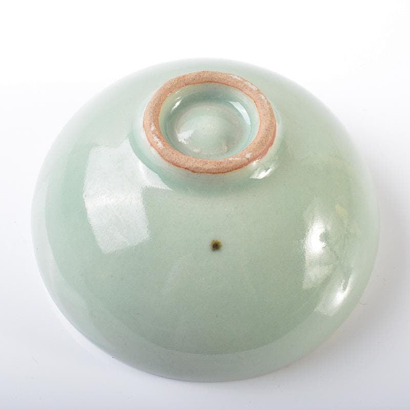 中国 龍泉窯 粉青磁 花刻 茶碗 M R6128